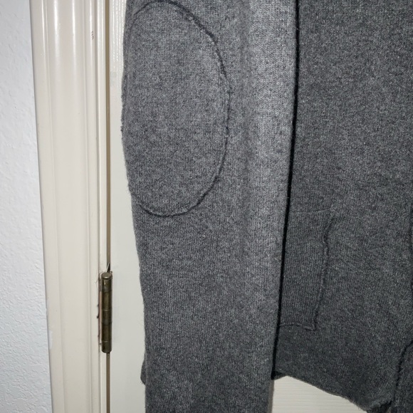 Men's Gray Sweater - Picture 6 of 13